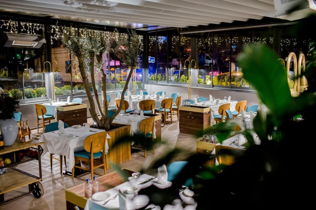 Trilye Restaurant garden in Ankara with elegant outdoor seafood dining setup