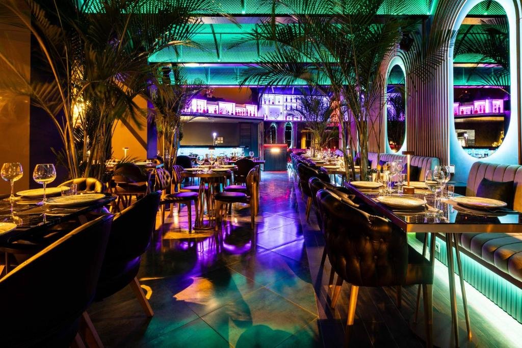 Lounge at AHC Taksim Hotel 
